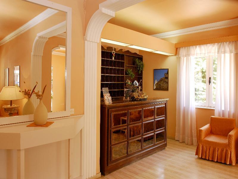 Melina Oasis Boutique